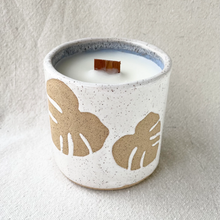 Load image into Gallery viewer, Monstera Leaf Candles
