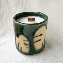 Load image into Gallery viewer, Monstera Leaf Candles
