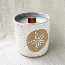 Load image into Gallery viewer, Sand Dollar Candle
